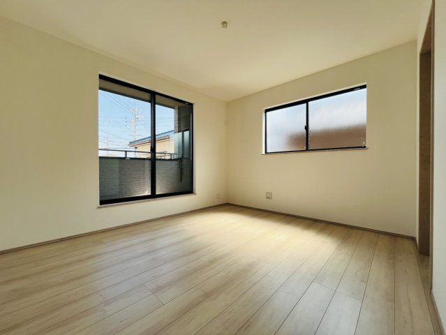 刈谷市松坂町2丁目105-1『仲介手数料無料』新築一戸建て・建売の洋室