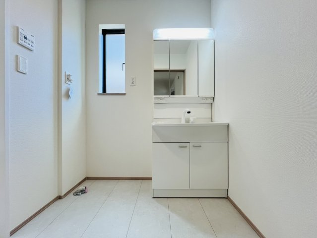 刈谷市松坂町2丁目105-1『仲介手数料無料』新築一戸建て・建売の独立洗面台