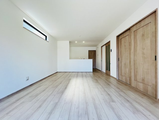 刈谷市松坂町2丁目105-1『仲介手数料無料』新築一戸建て・建売の居間・リビング