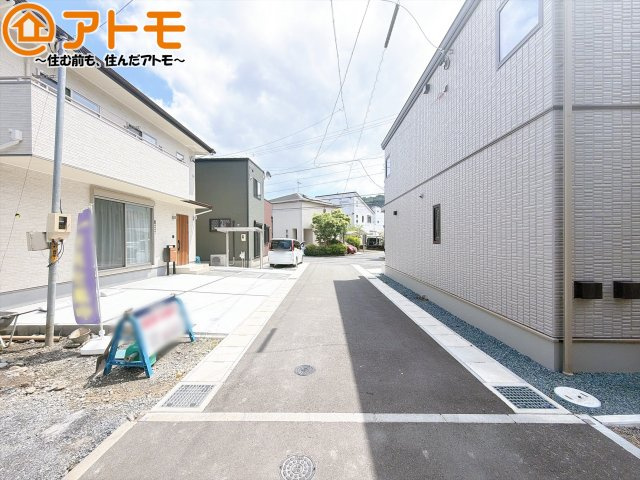 【前面道路含む現地写真】 | 葵区千代田二丁目7期　新築戸建　3号棟