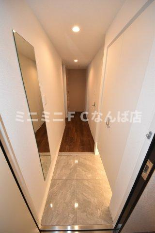 セレニテフラン本町の玄関