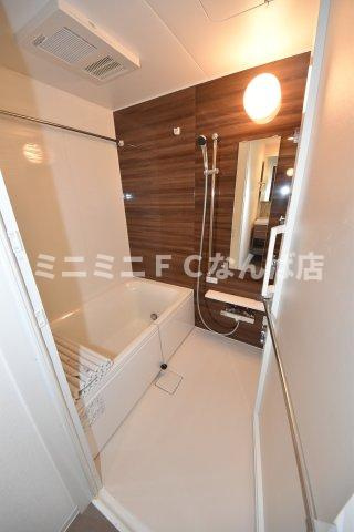 セレニテフラン本町の浴室