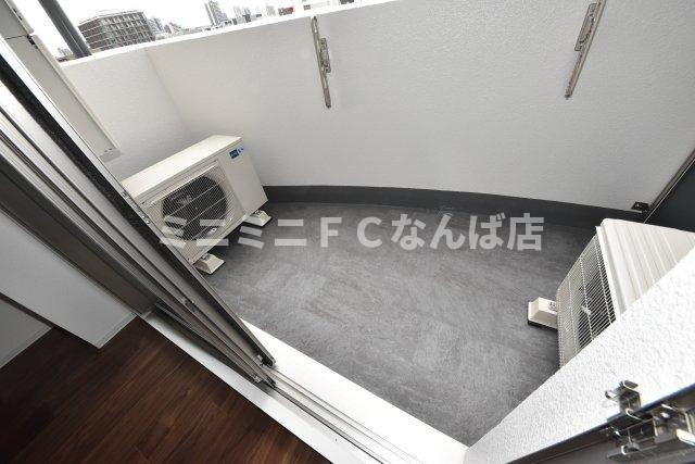セレニテフラン本町のバルコニー