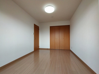 【寝室】 | Ｔｗｉｎ　Ｃａｓａ　Ⅱ棟　