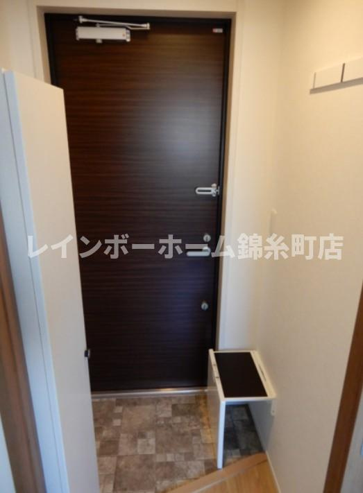 グランヴィーネ Ichikawaの玄関