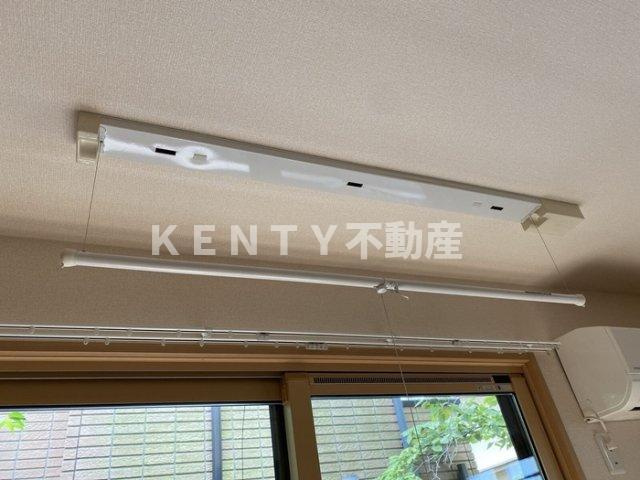 【設備】 | サンハウス中央 | １０５号室室内物干