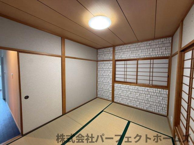 招提元町3丁目戸建の和室|和室があると落ち着いた雰囲気になりますね