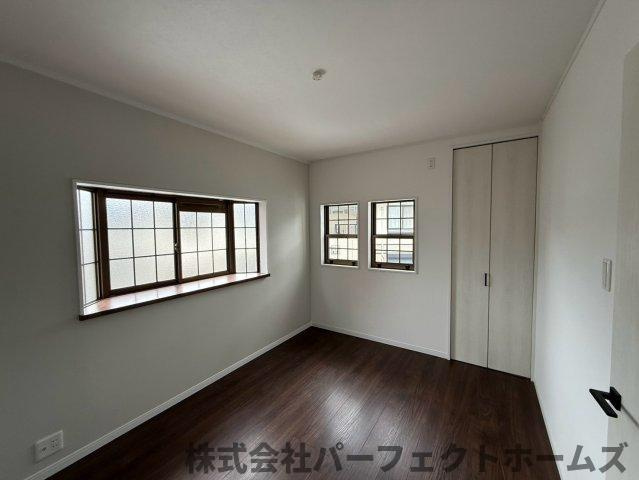 招提元町3丁目戸建の洋室|スタンダードな洋室です