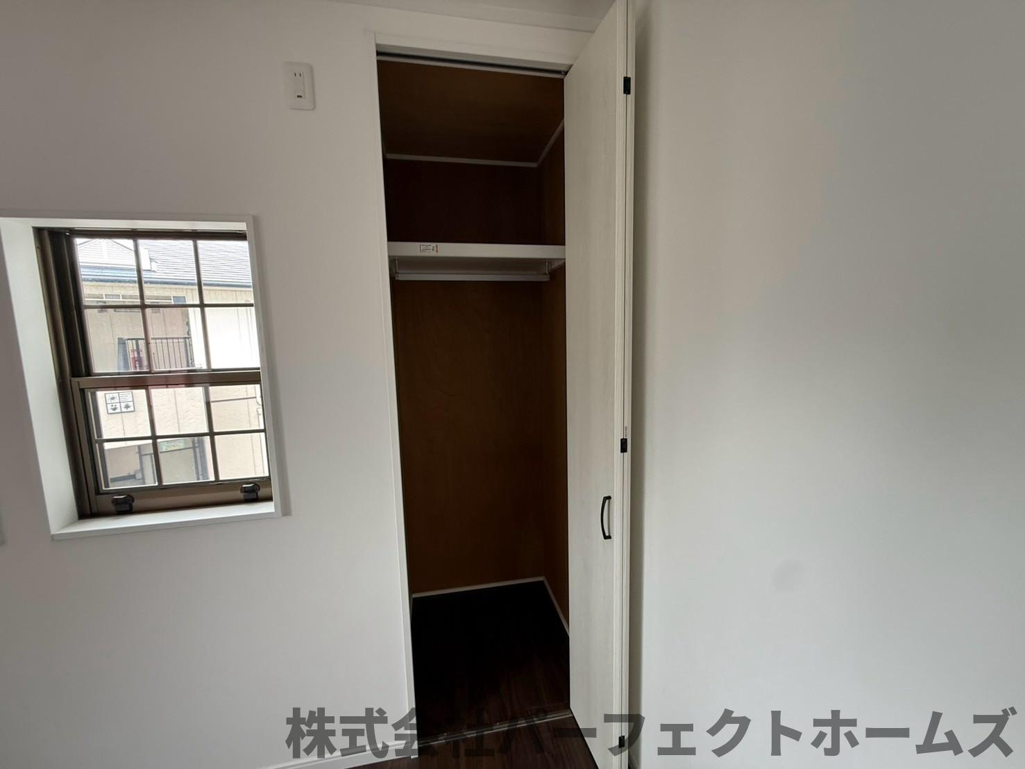 招提元町3丁目戸建の収納|大きなものも収納できそうです