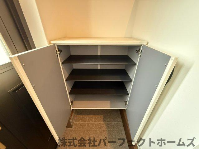 招提元町3丁目戸建の収納|専用の収納スペースです