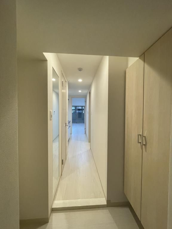 リベルタ元町通の玄関