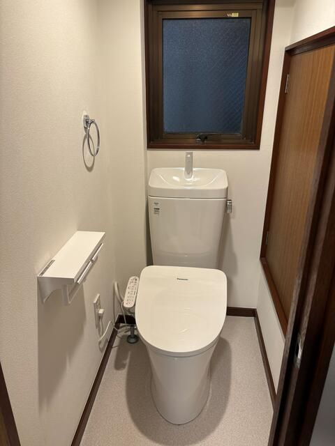 浅草５丁目戸建のトイレ