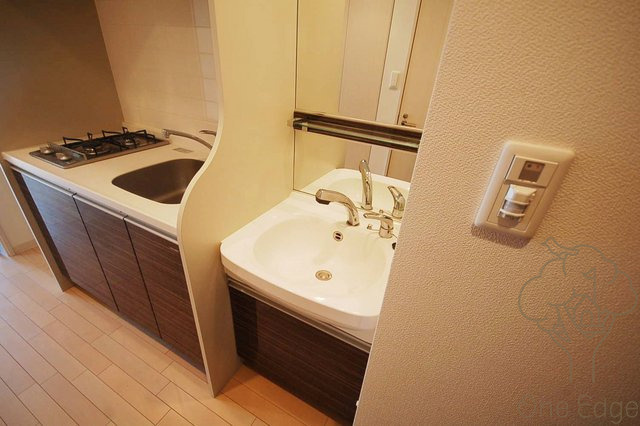 エスライズ梅田東の独立洗面台
