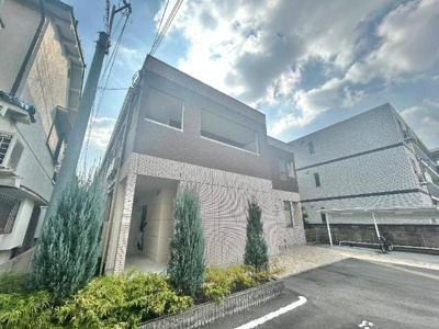 【エントランス】 | ＴＡＡＭＯＳＵ　ＣＲＥＳＴ(タアモスクレスト) | 外観写真（昼）