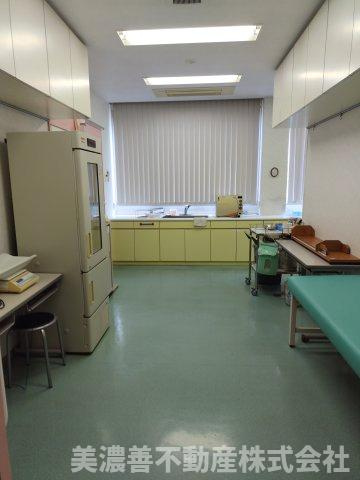 ６０５９９　山県市東深瀬診療所の内装