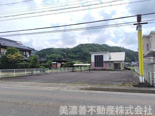 ６０５９９　山県市東深瀬診療所の外観