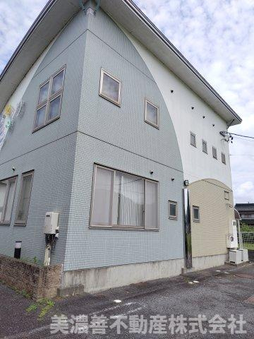 ６０５９９　山県市東深瀬診療所の外観