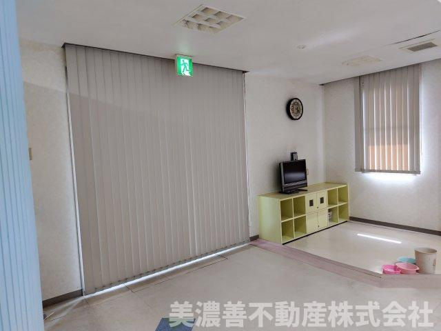 ６０５９９　山県市東深瀬診療所の内装