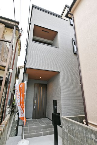 尼崎市稲葉荘4丁目新築一戸建て│2SLDK+駐車1台可(車種制限あり)