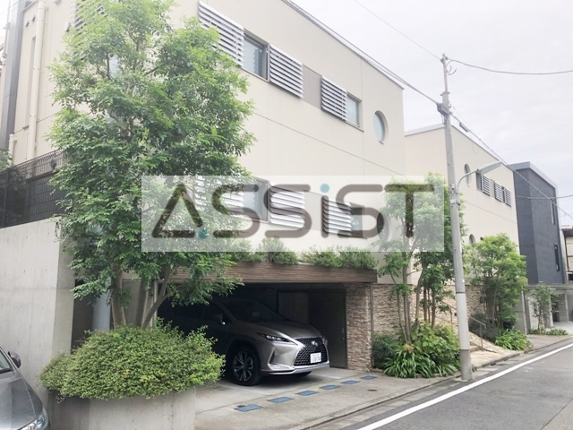 フォレストスクエア