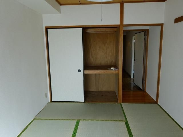 フジヨシ小島町ビルの収納