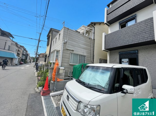 尼崎市神田中通　新築一戸建ての前面道路含む現地写真|周辺は落ち着いた街並みの住宅地！子育てがしやすい住環境です！まだ未完成ですが、現地でしかわからない事もございます。是非一度ご覧ください。