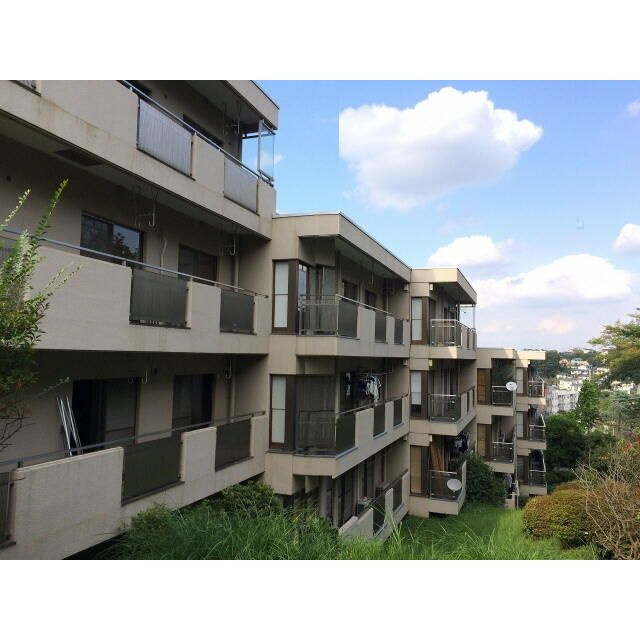 町田市南大谷３丁目の賃貸マンションの外観