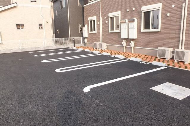 スウィートＡの駐車場