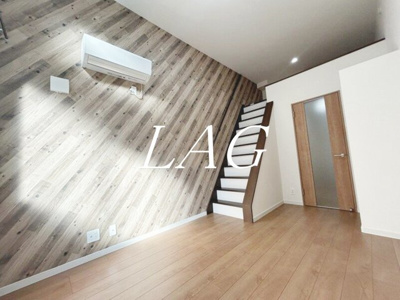 【居間・リビング】 | リブラ相模台 | 洋室のお部屋です。