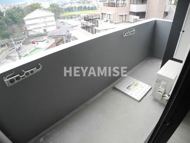 modern palazzo長大医学部前のバルコニー|※別号室のお部屋となります※