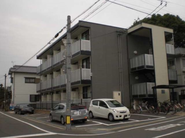 レオパレスＳＡＴＵＫＩの外観