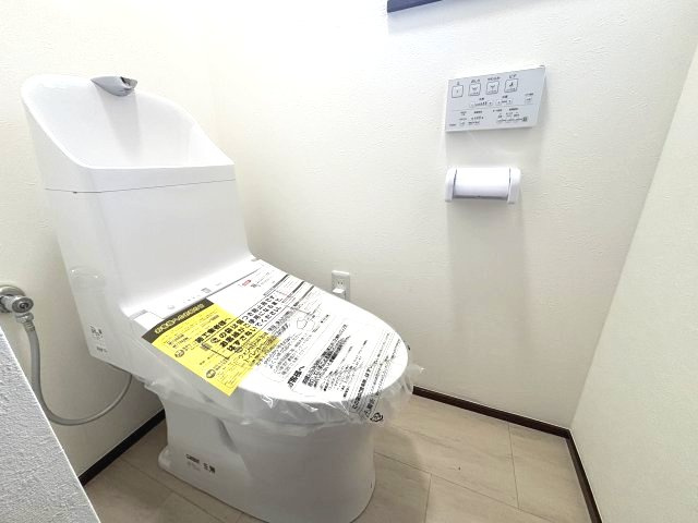 所沢市中富南3丁目中古戸建のトイレ|毎日使う場所だからこそ清潔感を♪すっきりとしたトイレです！
