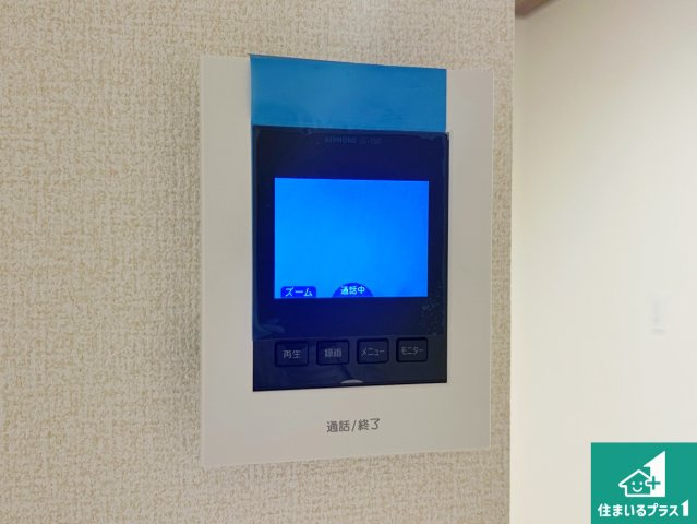 尼崎市神田中通　新築一戸建ての防犯設備|カラーモニターインターホン！声だけでなく来訪者の姿や顔がモニターで確認できるので、小さなお子様がいらっしゃるご家庭でも安心できます！