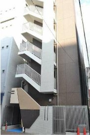 【外観】 | セピアスタジオ | 鉄筋コンクリート造のがっちりとした建物。