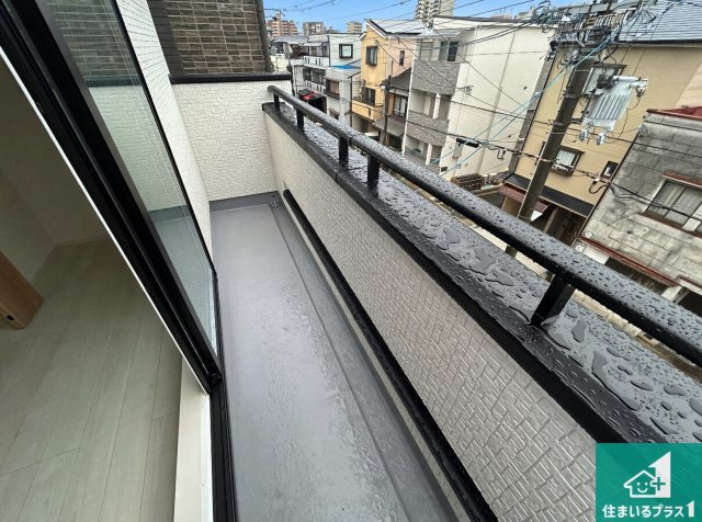 ■尼崎市神田中通　新築一戸建ての設備|日当たりのよいバルコニー！お部屋が開放的に！