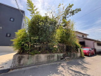 【外観】 | 周辺にはスーパーや薬局など、商業施設がそろっていますよ！とても住みやすい環境です