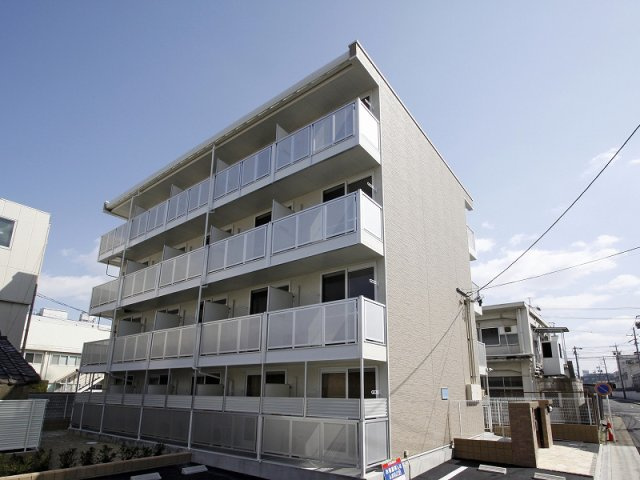 レオパレスマイン金山の外観