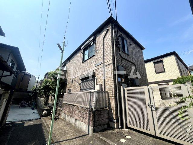 サンハウス中央の外観