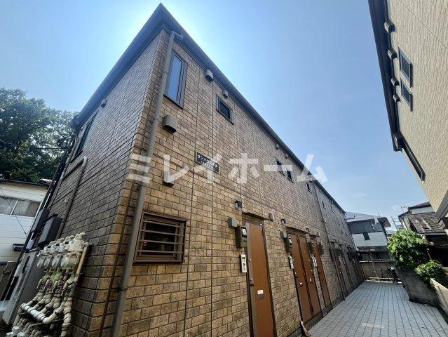 サンハウス中央の外観