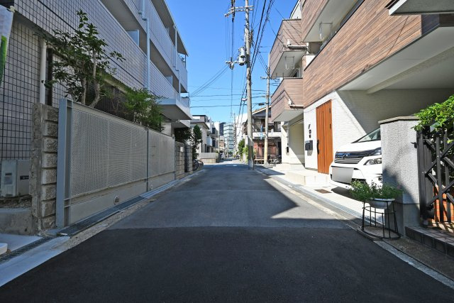 大阪市淀川区田川１丁目新築一戸建て｜3LDK＋駐車1台可の周辺|近隣に小・中学校が揃っており、お子さまの毎日の通学も安心です。