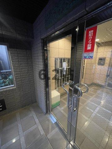 フォレスタ御苑前のエントランス