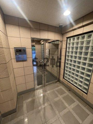 フォレスタ御苑前のロビー