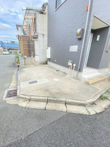 Variohouse鳥飼の駐車場