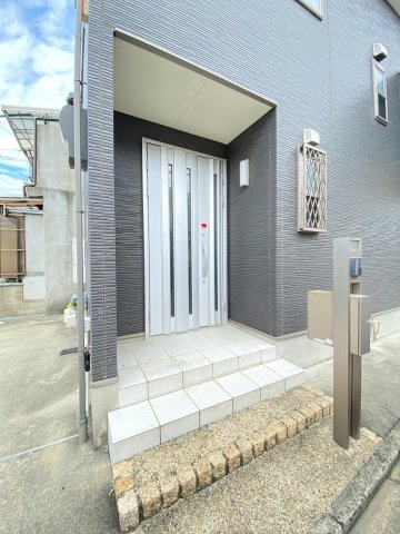Variohouse鳥飼のエントランス