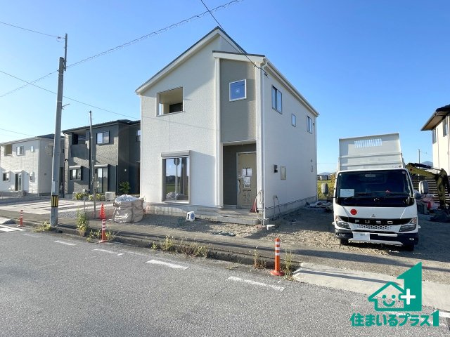 ★17(土)18(日)現地見学可能！★長浜市南小足町　第9期　限定1邸の駐車場|2台分の駐車スペース有り！急な来客でも安心です！