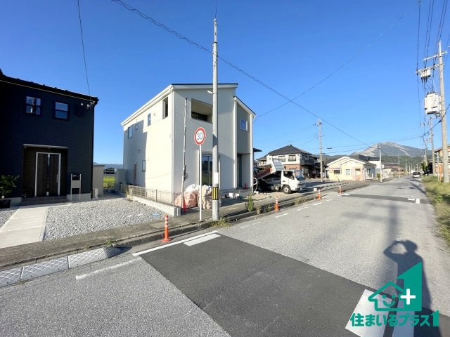 ★17(土)18(日)現地見学可能！★長浜市南小足町　第9期　限定1邸の外観|安心の10年保証！外観を美しく保ち、雨水で汚れを落とします！気になることがありましたら、お気軽にお問い合わせください！