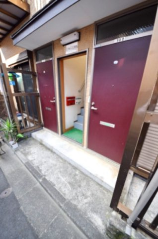 コーポことぶきのエントランス
