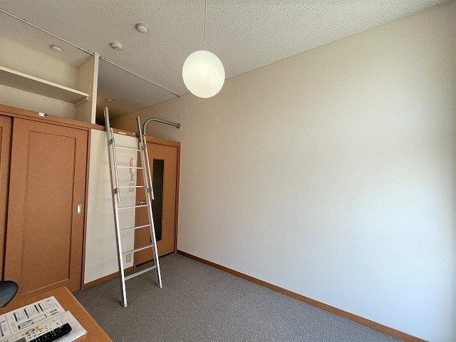 レオパレスフィスデファミーユの寝室