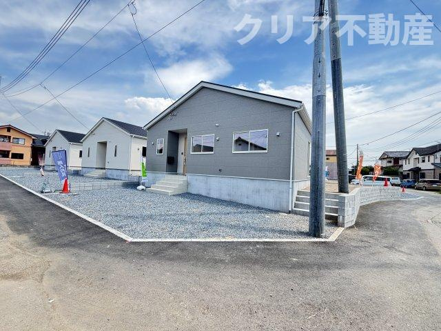 【前面道路含む現地写真】 | 平屋ラスト2棟　前橋市青柳町新築☆南道路角地☆