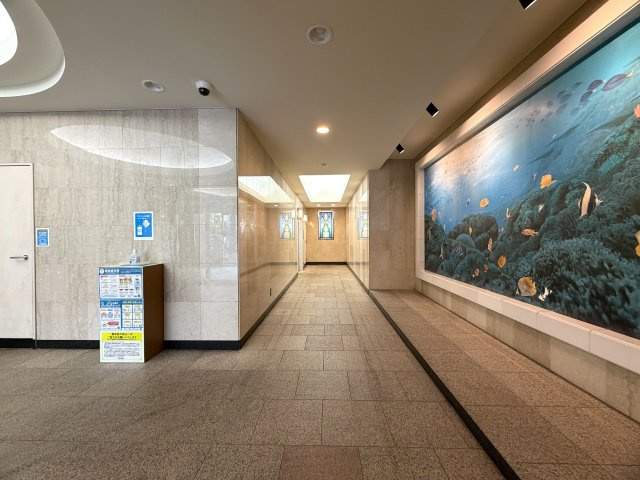 市内でも希少な平坦立地！角部屋でより開放感がup！眺望も得られる５階は一度住んだらこの環境は手放せないでしょう。ららぽーと横浜も歩いていける距離感で潤いMAXな、『日神パレステージ鴨居』リノベーションのその他共用部分